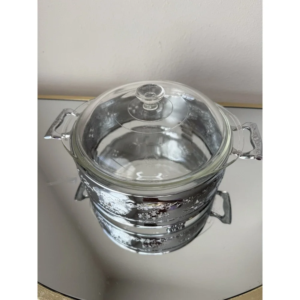 Vintage 1955 Pyrex Serving Casserole Bowl Dish With‎ Glass Lid & Metal Stand